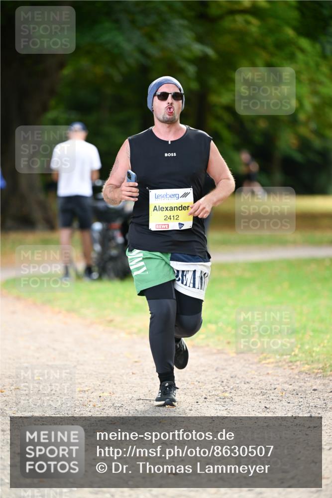 31.08.2025 - 21. Blankeneser Heldenlauf Dr. Thomas Lammeyer http://msf.ph/oto/8630507 31.08.2025 10:13:22 Laufen 2412 meine-sportfotos.de