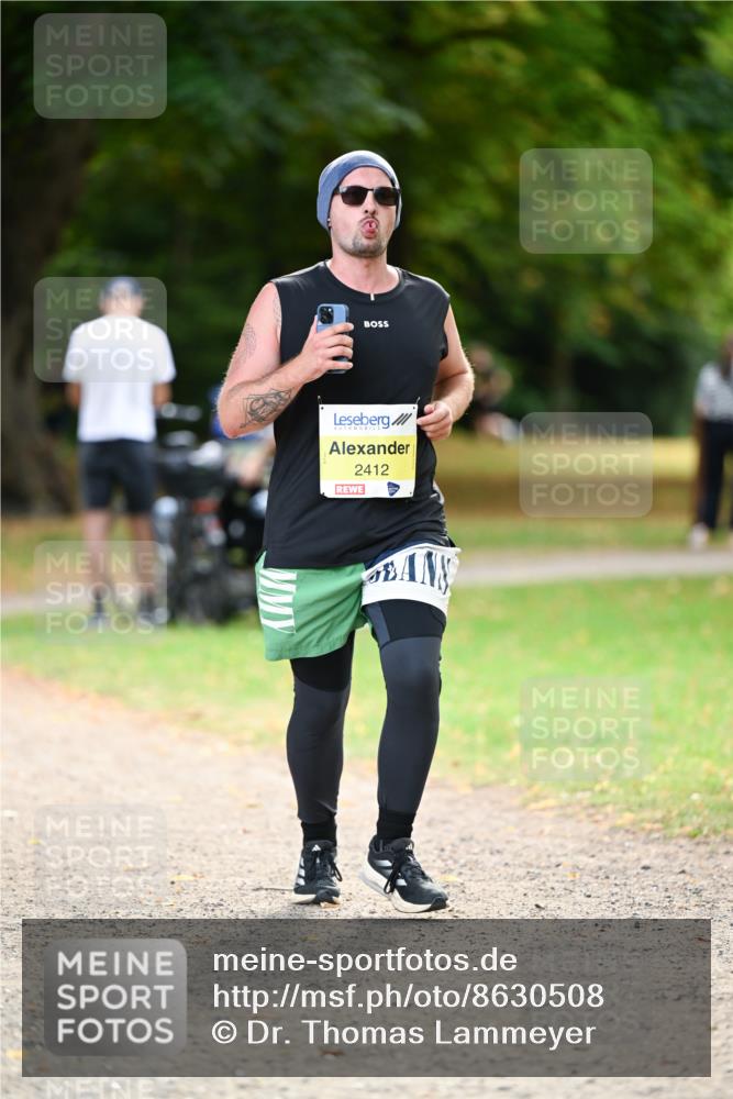 31.08.2025 - 21. Blankeneser Heldenlauf Dr. Thomas Lammeyer http://msf.ph/oto/8630508 31.08.2025 10:13:22 Laufen 2412 meine-sportfotos.de