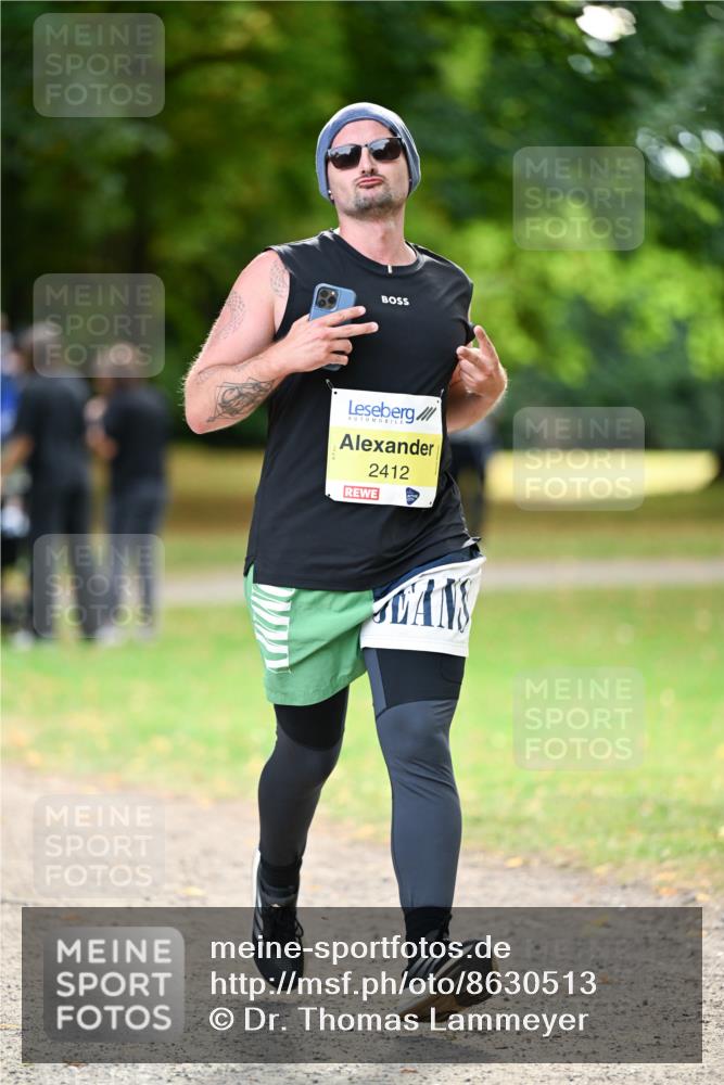 31.08.2025 - 21. Blankeneser Heldenlauf Dr. Thomas Lammeyer http://msf.ph/oto/8630513 31.08.2025 10:13:23 Laufen 2412 meine-sportfotos.de