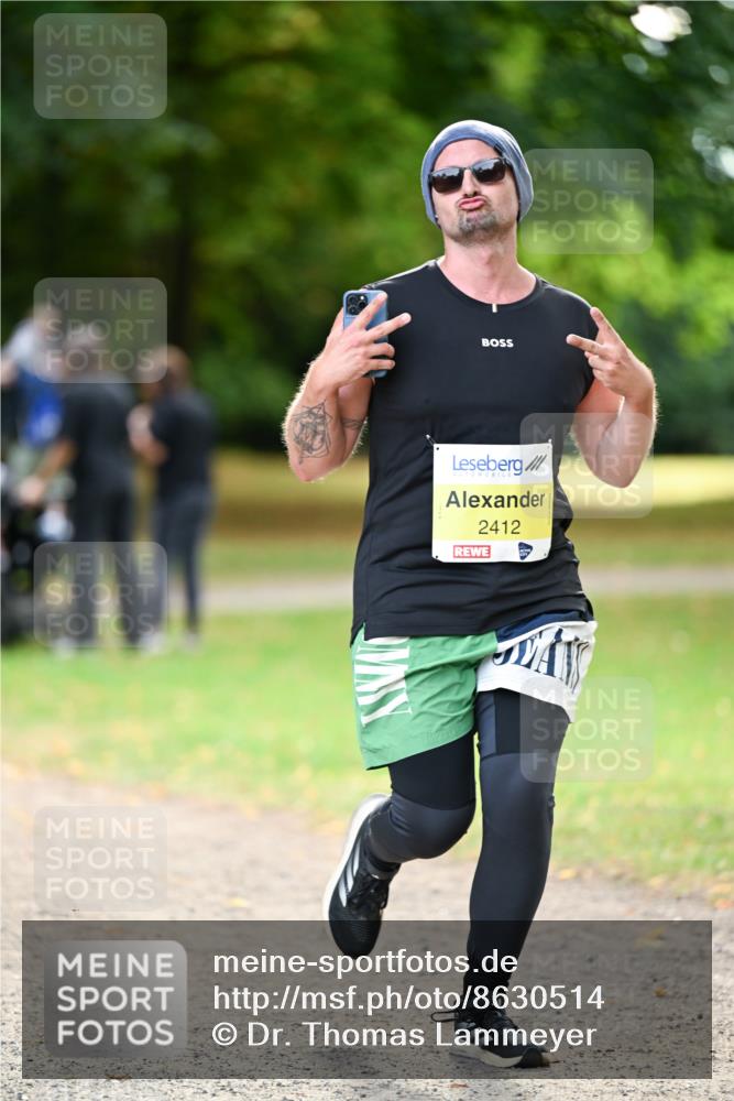 31.08.2025 - 21. Blankeneser Heldenlauf Dr. Thomas Lammeyer http://msf.ph/oto/8630514 31.08.2025 10:13:23 Laufen 2412 meine-sportfotos.de