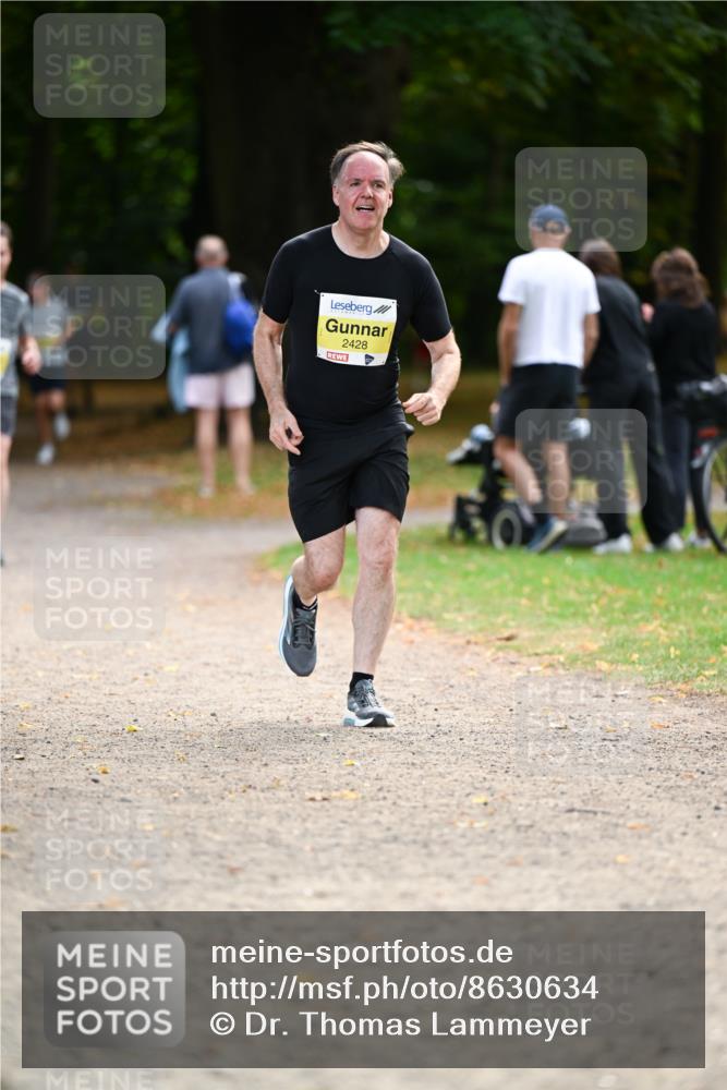 31.08.2025 - 21. Blankeneser Heldenlauf Dr. Thomas Lammeyer http://msf.ph/oto/8630634 31.08.2025 10:13:54 Laufen 2428 meine-sportfotos.de