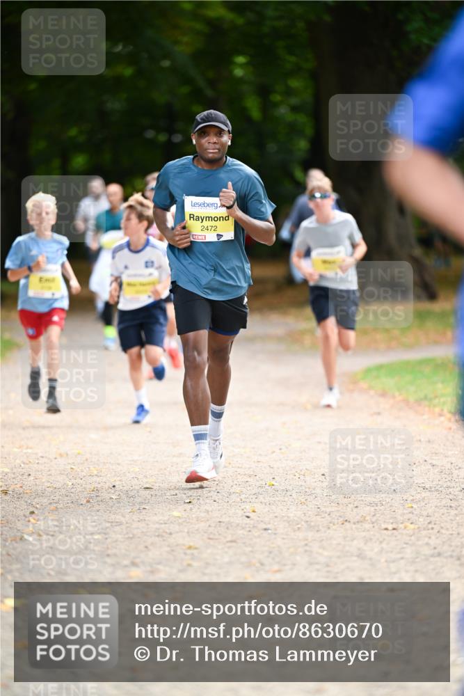 31.08.2025 - 21. Blankeneser Heldenlauf Dr. Thomas Lammeyer http://msf.ph/oto/8630670 31.08.2025 10:14:01 Laufen 2472 meine-sportfotos.de