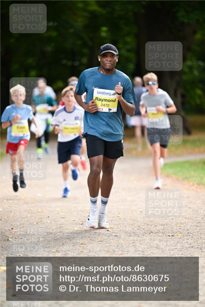 31.08.2025 - 21. Blankeneser Heldenlauf Dr. Thomas Lammeyer http://msf.ph/oto/8630675 31.08.2025 10:14:02 Laufen 2472 meine-sportfotos.de