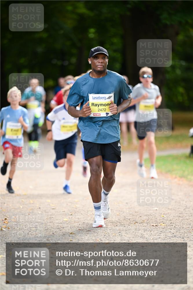 31.08.2025 - 21. Blankeneser Heldenlauf Dr. Thomas Lammeyer http://msf.ph/oto/8630677 31.08.2025 10:14:02 Laufen 2472 meine-sportfotos.de