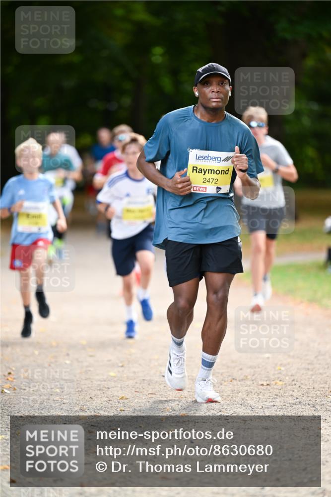 31.08.2025 - 21. Blankeneser Heldenlauf Dr. Thomas Lammeyer http://msf.ph/oto/8630680 31.08.2025 10:14:03 Laufen 2472 meine-sportfotos.de