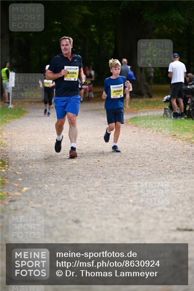 31.08.2025 - 21. Blankeneser Heldenlauf Dr. Thomas Lammeyer http://msf.ph/oto/8630924 31.08.2025 10:15:02 Laufen 2366, 2367 meine-sportfotos.de