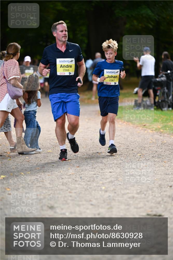 31.08.2025 - 21. Blankeneser Heldenlauf Dr. Thomas Lammeyer http://msf.ph/oto/8630928 31.08.2025 10:15:03 Laufen 2366, 2367 meine-sportfotos.de
