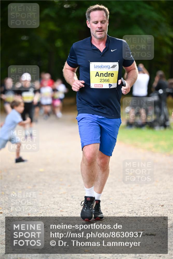 31.08.2025 - 21. Blankeneser Heldenlauf Dr. Thomas Lammeyer http://msf.ph/oto/8630937 31.08.2025 10:15:05 Laufen 2366 meine-sportfotos.de
