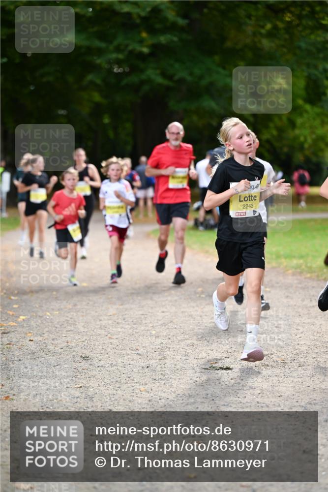 31.08.2025 - 21. Blankeneser Heldenlauf Dr. Thomas Lammeyer http://msf.ph/oto/8630971 31.08.2025 10:15:15 Laufen 2243 meine-sportfotos.de