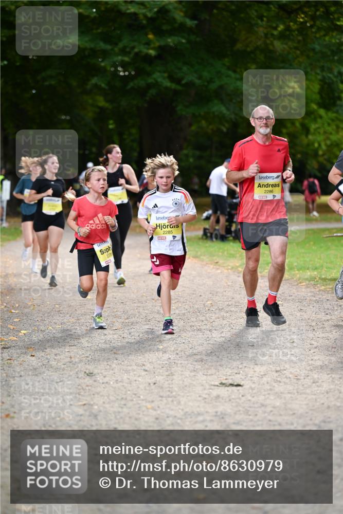 31.08.2025 - 21. Blankeneser Heldenlauf Dr. Thomas Lammeyer http://msf.ph/oto/8630979 31.08.2025 10:15:16 Laufen 2331, 2285, 2286 meine-sportfotos.de