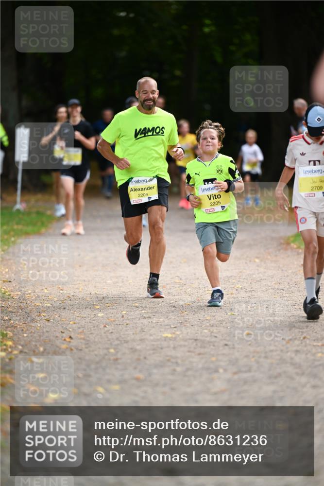 31.08.2025 - 21. Blankeneser Heldenlauf Dr. Thomas Lammeyer http://msf.ph/oto/8631236 31.08.2025 10:16:28 Laufen 2204, 2205, 4, 2709 meine-sportfotos.de