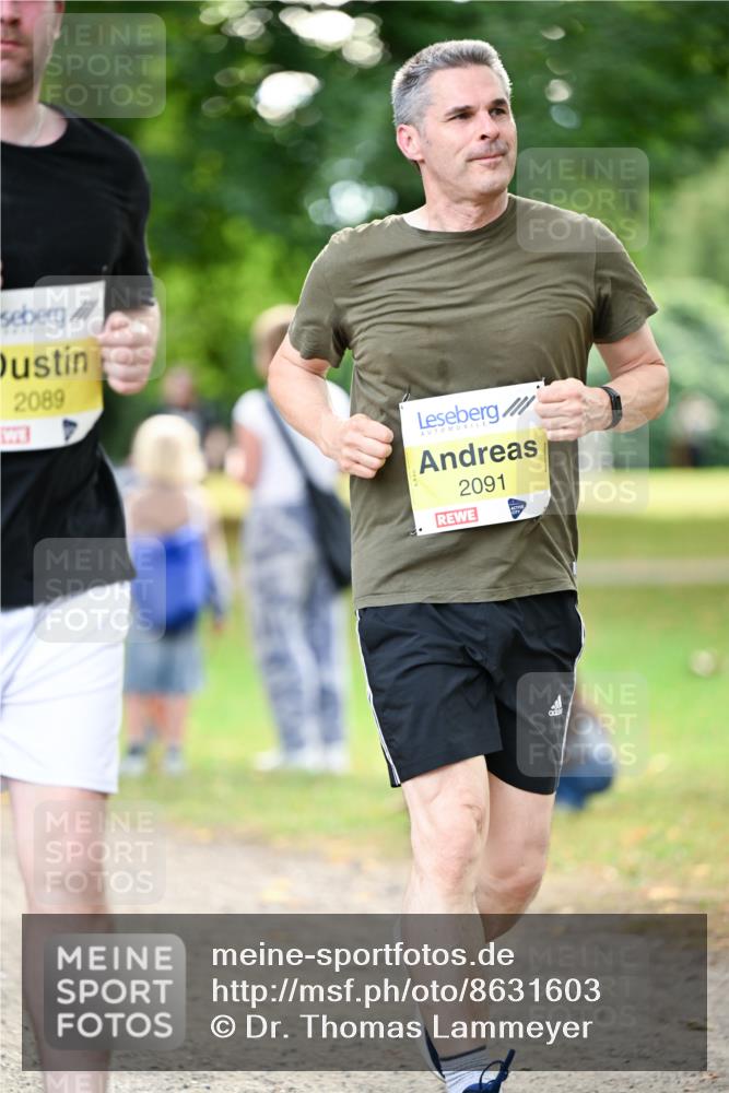 31.08.2025 - 21. Blankeneser Heldenlauf Dr. Thomas Lammeyer http://msf.ph/oto/8631603 31.08.2025 10:17:49 Laufen 2089, 2091 meine-sportfotos.de