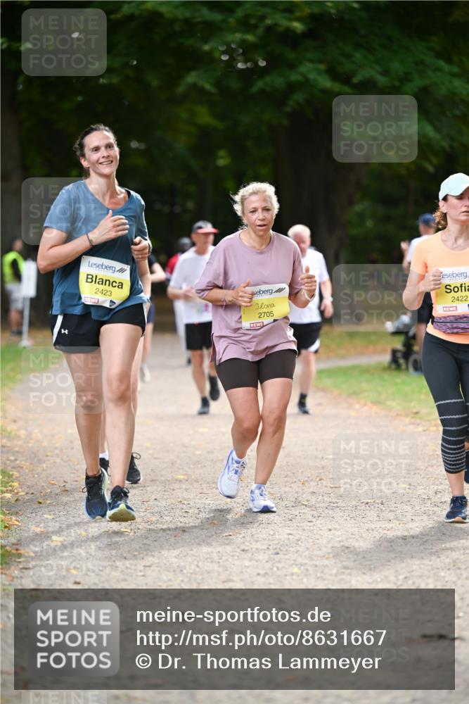 31.08.2025 - 21. Blankeneser Heldenlauf Dr. Thomas Lammeyer http://msf.ph/oto/8631667 31.08.2025 10:18:04 Laufen 2705, 2422, 2423 meine-sportfotos.de
