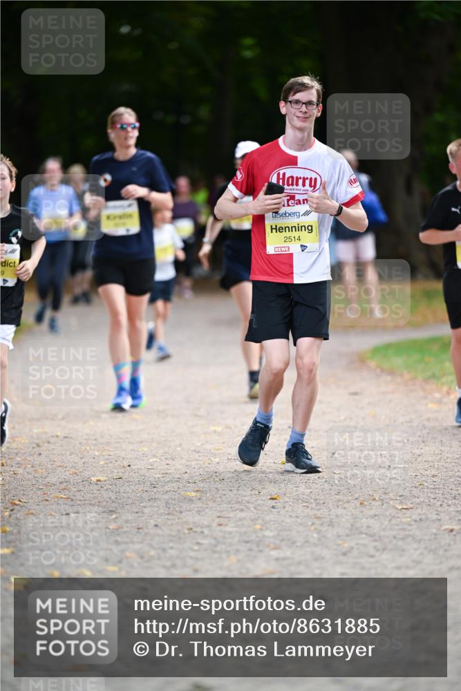 31.08.2025 - 21. Blankeneser Heldenlauf Dr. Thomas Lammeyer http://msf.ph/oto/8631885 31.08.2025 10:18:56 Laufen 9, 4, 1688, 2514 meine-sportfotos.de