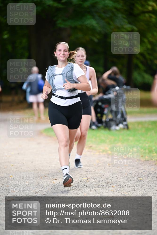 31.08.2025 - 21. Blankeneser Heldenlauf Dr. Thomas Lammeyer http://msf.ph/oto/8632006 31.08.2025 10:19:21 Laufen  meine-sportfotos.de