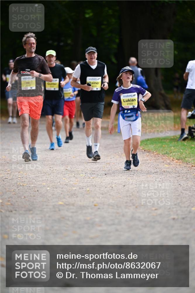31.08.2025 - 21. Blankeneser Heldenlauf Dr. Thomas Lammeyer http://msf.ph/oto/8632067 31.08.2025 10:19:37 Laufen 2627, 2228, 2103 meine-sportfotos.de