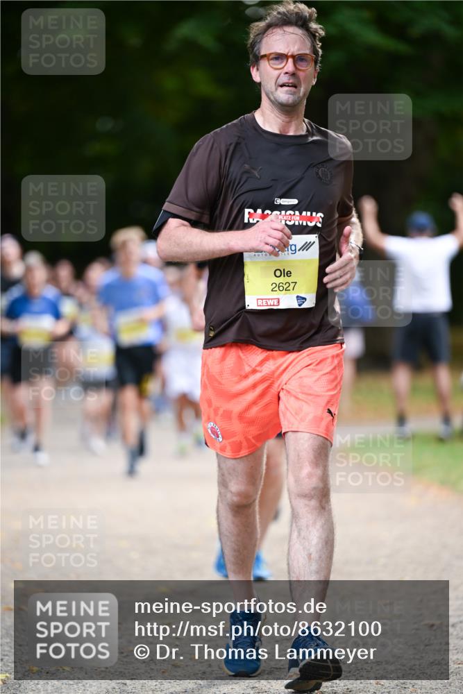 31.08.2025 - 21. Blankeneser Heldenlauf Dr. Thomas Lammeyer http://msf.ph/oto/8632100 31.08.2025 10:19:42 Laufen 2627 meine-sportfotos.de