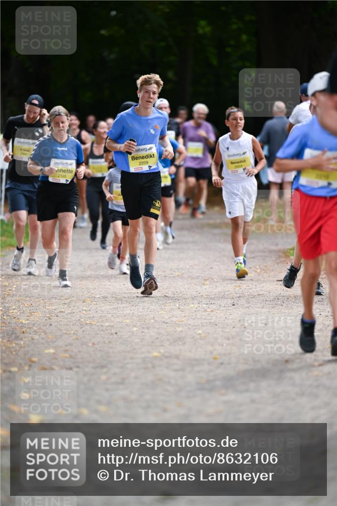 31.08.2025 - 21. Blankeneser Heldenlauf Dr. Thomas Lammeyer http://msf.ph/oto/8632106 31.08.2025 10:19:44 Laufen 2647, 2105, 2209, 2658 meine-sportfotos.de
