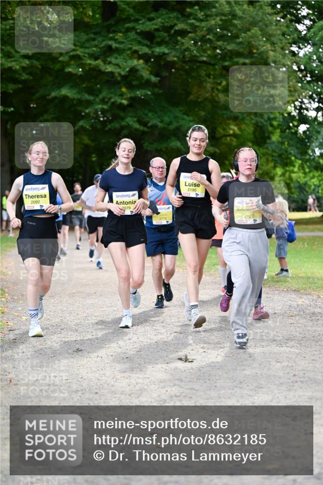 31.08.2025 - 21. Blankeneser Heldenlauf Dr. Thomas Lammeyer http://msf.ph/oto/8632185 31.08.2025 10:20:01 Laufen 2092, 2079, 4, 2776, 2190, 2122 meine-sportfotos.de