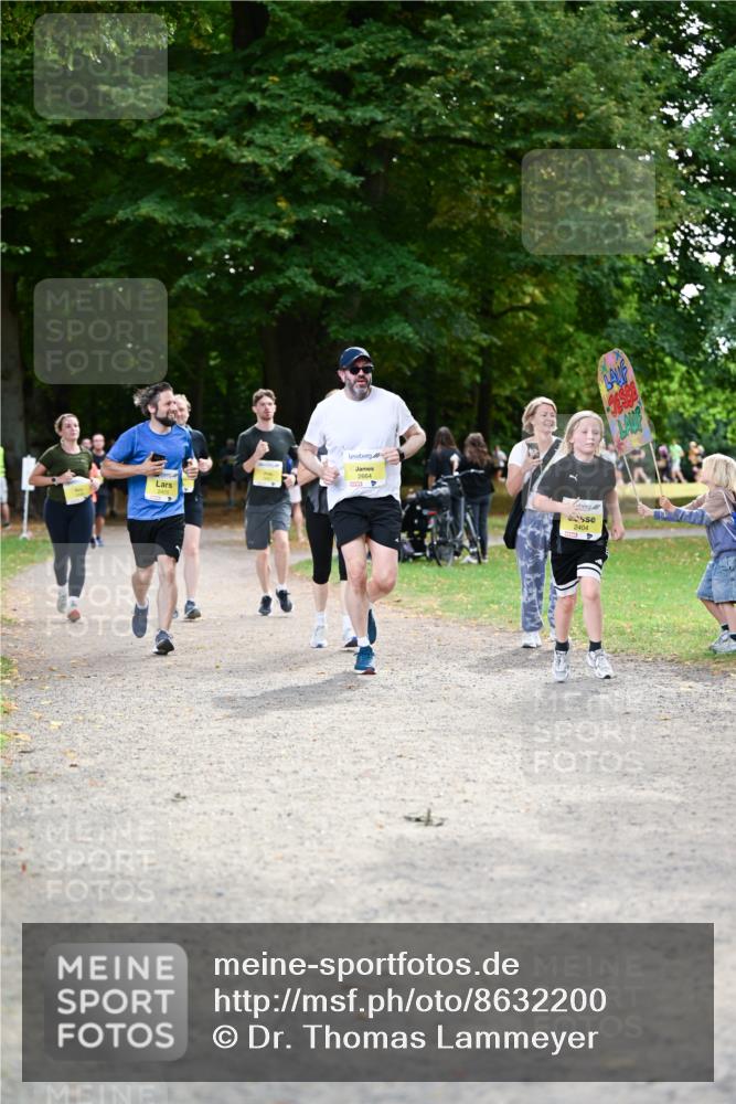 31.08.2025 - 21. Blankeneser Heldenlauf Dr. Thomas Lammeyer http://msf.ph/oto/8632200 31.08.2025 10:20:04 Laufen 2405, 2664, 2404 meine-sportfotos.de