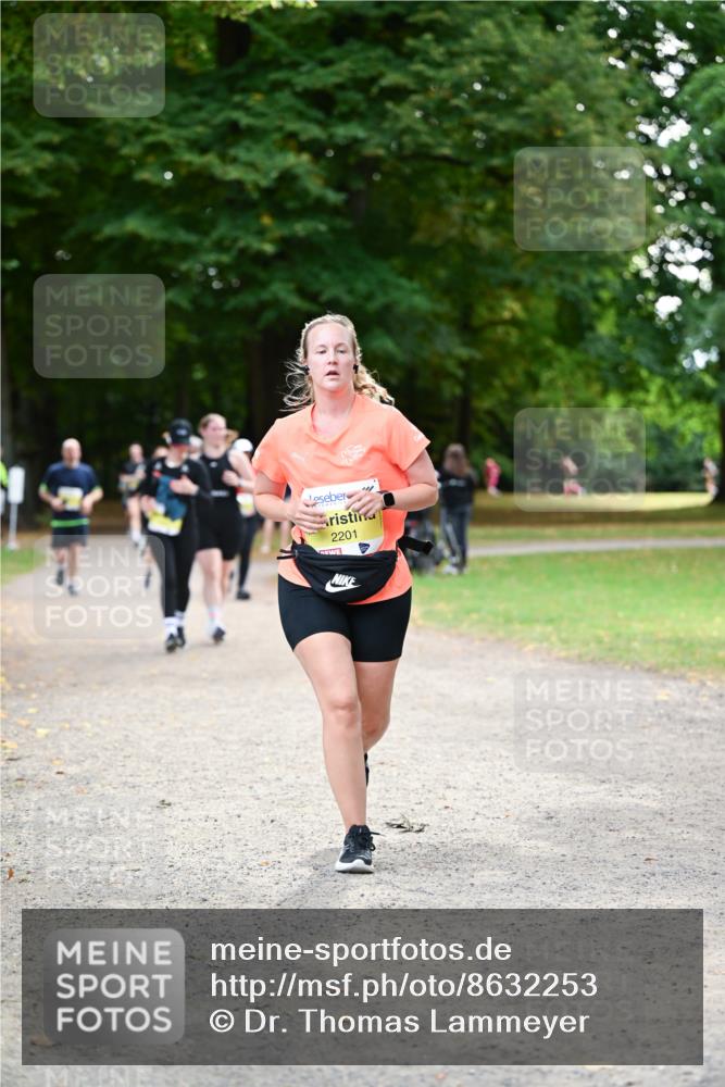 31.08.2025 - 21. Blankeneser Heldenlauf Dr. Thomas Lammeyer http://msf.ph/oto/8632253 31.08.2025 10:20:16 Laufen 2201 meine-sportfotos.de