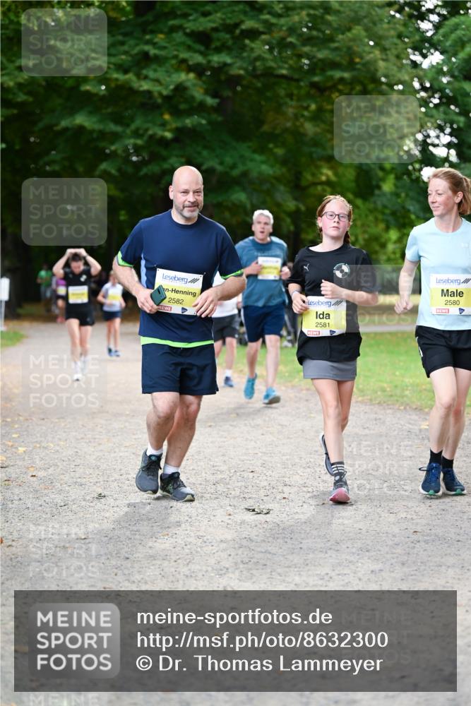 31.08.2025 - 21. Blankeneser Heldenlauf Dr. Thomas Lammeyer http://msf.ph/oto/8632300 31.08.2025 10:20:25 Laufen 2582, 2581, 2580 meine-sportfotos.de