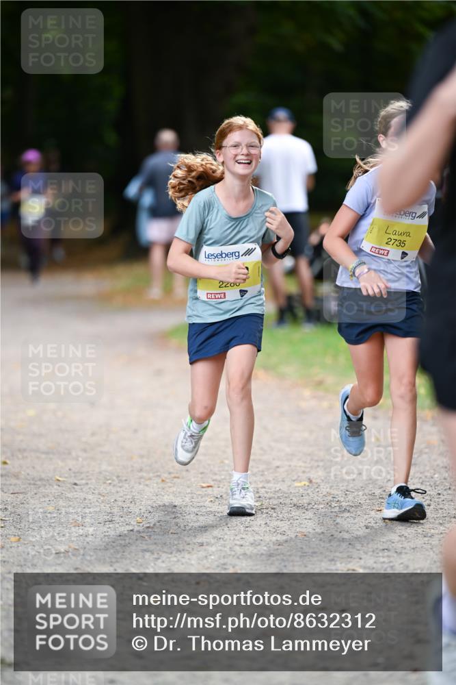 31.08.2025 - 21. Blankeneser Heldenlauf Dr. Thomas Lammeyer http://msf.ph/oto/8632312 31.08.2025 10:20:30 Laufen 2200, 2735 meine-sportfotos.de