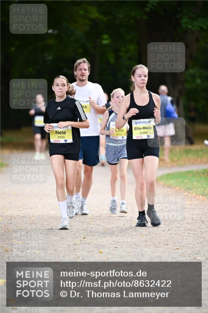 31.08.2025 - 21. Blankeneser Heldenlauf Dr. Thomas Lammeyer http://msf.ph/oto/8632422 31.08.2025 10:20:57 Laufen 2433, 2418, 2388 meine-sportfotos.de