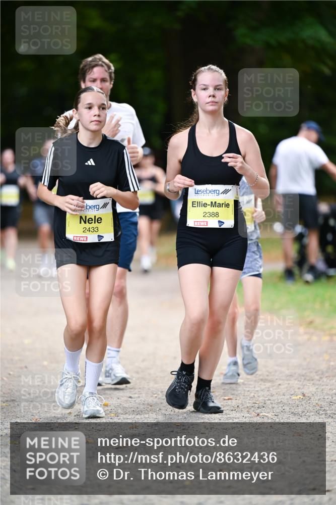 31.08.2025 - 21. Blankeneser Heldenlauf Dr. Thomas Lammeyer http://msf.ph/oto/8632436 31.08.2025 10:20:59 Laufen 2433, 2388 meine-sportfotos.de