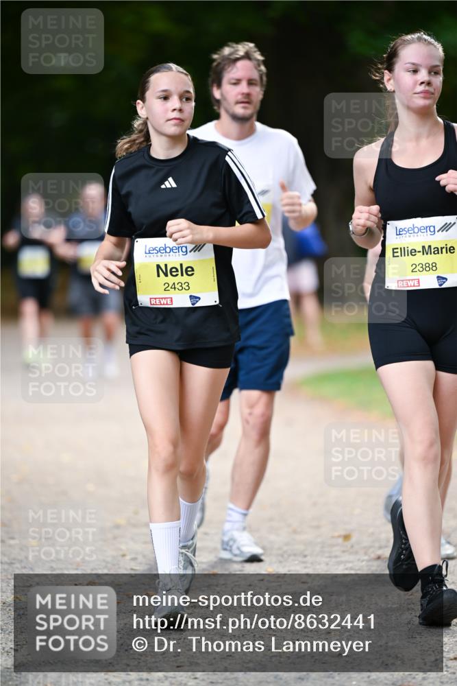 31.08.2025 - 21. Blankeneser Heldenlauf Dr. Thomas Lammeyer http://msf.ph/oto/8632441 31.08.2025 10:21:00 Laufen 2433, 2388 meine-sportfotos.de