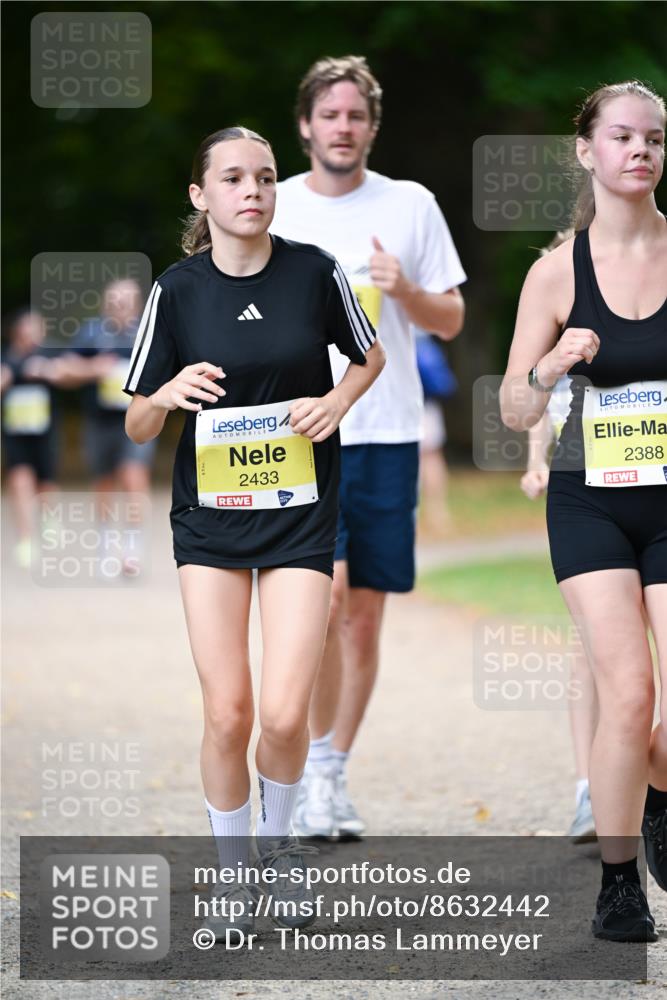 31.08.2025 - 21. Blankeneser Heldenlauf Dr. Thomas Lammeyer http://msf.ph/oto/8632442 31.08.2025 10:21:00 Laufen 2433, 2388 meine-sportfotos.de