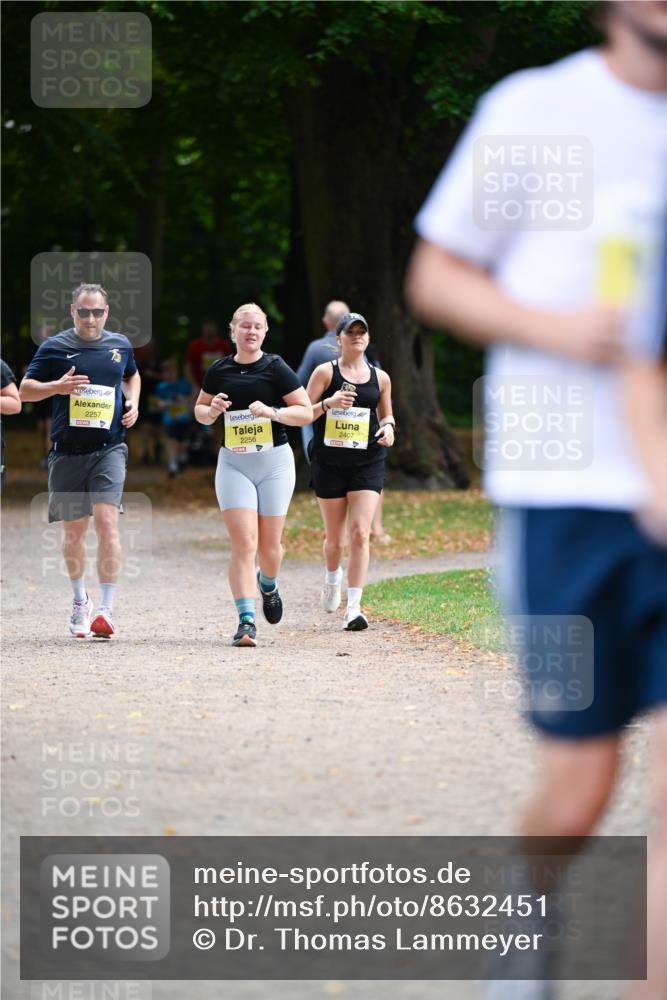 31.08.2025 - 21. Blankeneser Heldenlauf Dr. Thomas Lammeyer http://msf.ph/oto/8632451 31.08.2025 10:21:02 Laufen 2257, 2256, 2407 meine-sportfotos.de