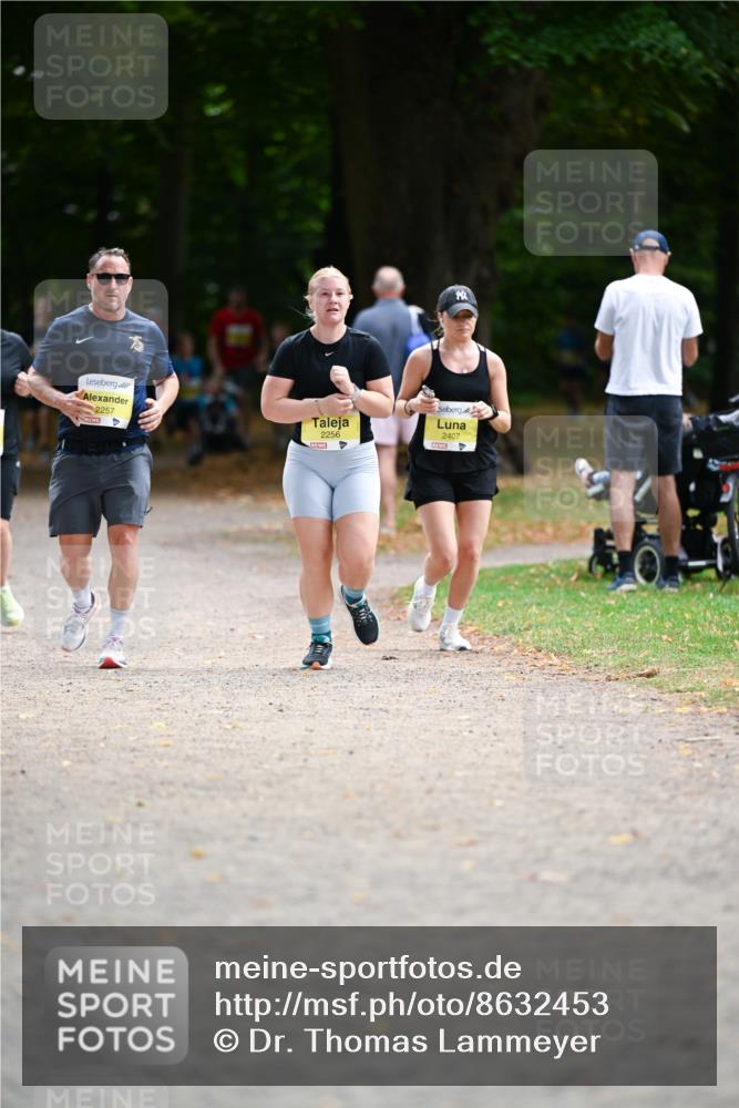 31.08.2025 - 21. Blankeneser Heldenlauf Dr. Thomas Lammeyer http://msf.ph/oto/8632453 31.08.2025 10:21:03 Laufen 2257, 2256, 2407 meine-sportfotos.de