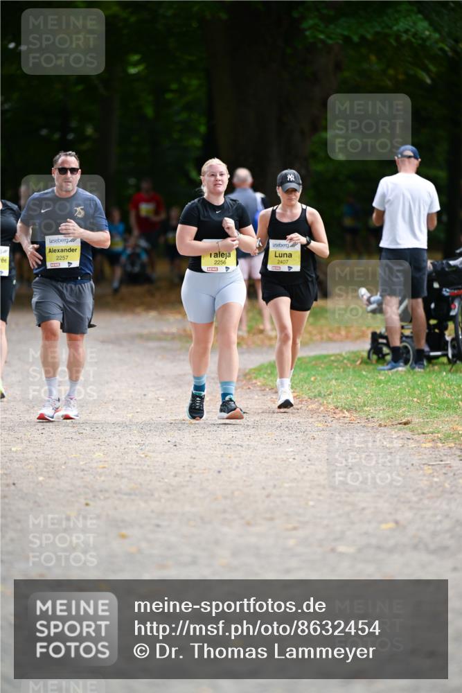 31.08.2025 - 21. Blankeneser Heldenlauf Dr. Thomas Lammeyer http://msf.ph/oto/8632454 31.08.2025 10:21:03 Laufen 2257, 2256, 2407 meine-sportfotos.de