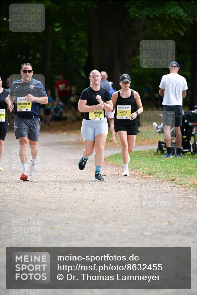 31.08.2025 - 21. Blankeneser Heldenlauf Dr. Thomas Lammeyer http://msf.ph/oto/8632455 31.08.2025 10:21:03 Laufen 2257, 2256, 2407 meine-sportfotos.de