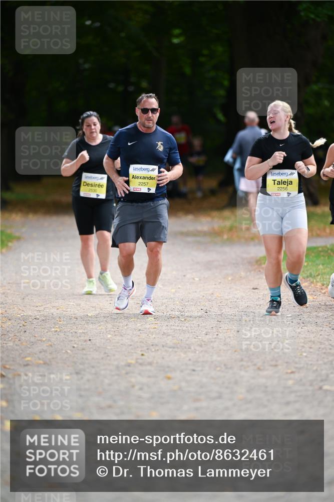 31.08.2025 - 21. Blankeneser Heldenlauf Dr. Thomas Lammeyer http://msf.ph/oto/8632461 31.08.2025 10:21:04 Laufen 2530, 2257, 2256 meine-sportfotos.de