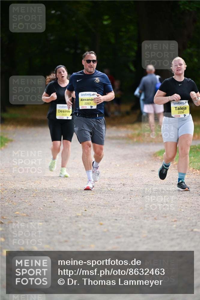 31.08.2025 - 21. Blankeneser Heldenlauf Dr. Thomas Lammeyer http://msf.ph/oto/8632463 31.08.2025 10:21:04 Laufen 2530, 2257, 2256 meine-sportfotos.de