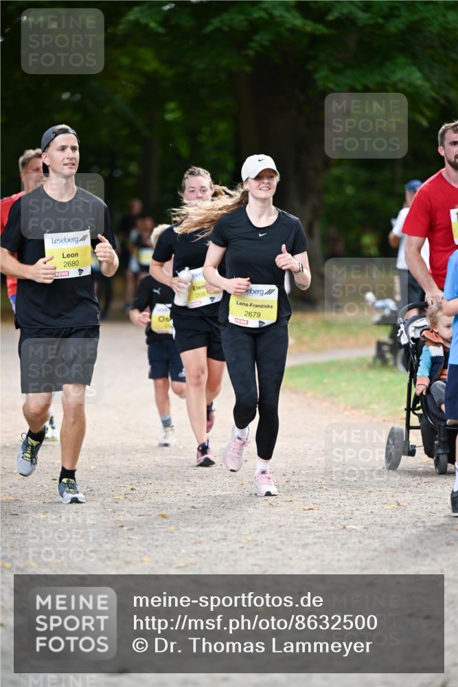 31.08.2025 - 21. Blankeneser Heldenlauf Dr. Thomas Lammeyer http://msf.ph/oto/8632500 31.08.2025 10:21:21 Laufen 2680, 2681, 2679 meine-sportfotos.de