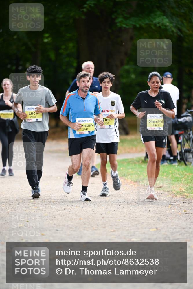 31.08.2025 - 21. Blankeneser Heldenlauf Dr. Thomas Lammeyer http://msf.ph/oto/8632538 31.08.2025 10:21:34 Laufen 2438, 2442, 2439, 2441 meine-sportfotos.de