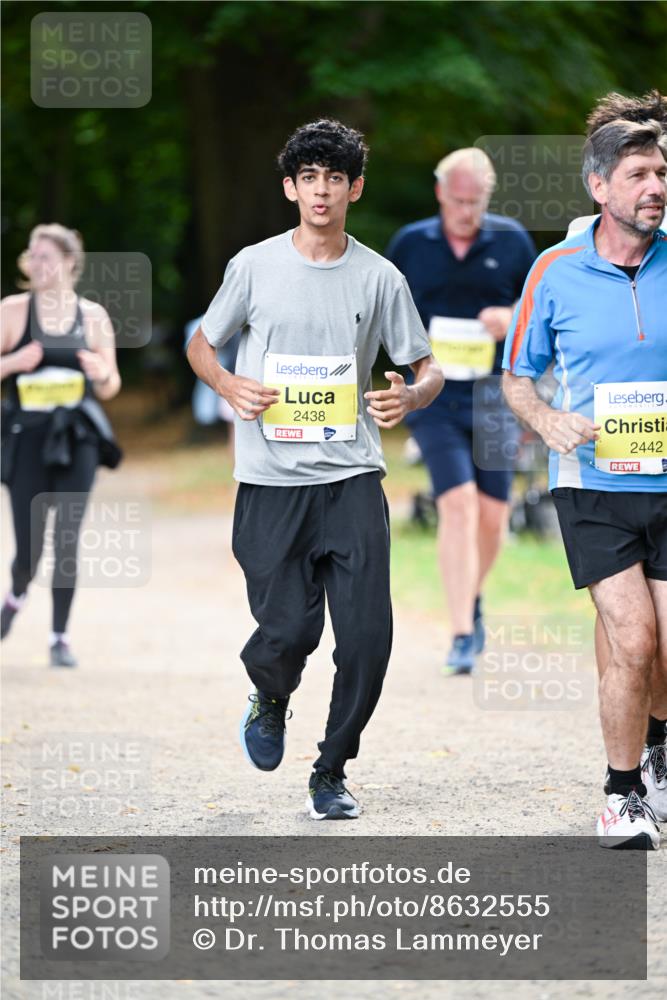 31.08.2025 - 21. Blankeneser Heldenlauf Dr. Thomas Lammeyer http://msf.ph/oto/8632555 31.08.2025 10:21:37 Laufen 2438, 2442 meine-sportfotos.de