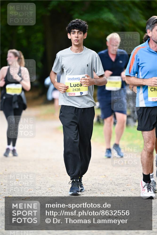31.08.2025 - 21. Blankeneser Heldenlauf Dr. Thomas Lammeyer http://msf.ph/oto/8632556 31.08.2025 10:21:38 Laufen 2438 meine-sportfotos.de