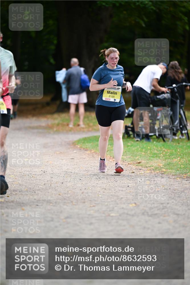 31.08.2025 - 21. Blankeneser Heldenlauf Dr. Thomas Lammeyer http://msf.ph/oto/8632593 31.08.2025 10:21:46 Laufen 2120 meine-sportfotos.de