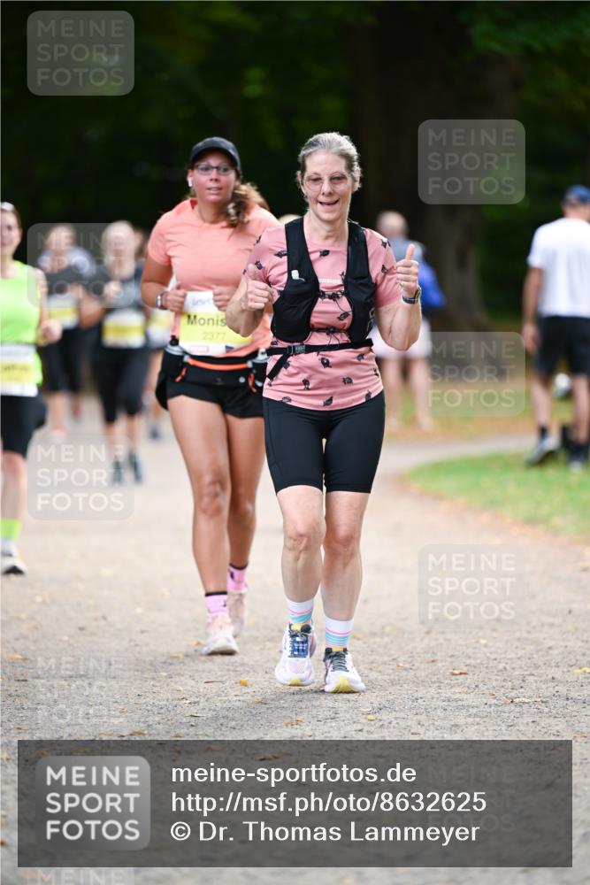 31.08.2025 - 21. Blankeneser Heldenlauf Dr. Thomas Lammeyer http://msf.ph/oto/8632625 31.08.2025 10:21:54 Laufen 2377 meine-sportfotos.de
