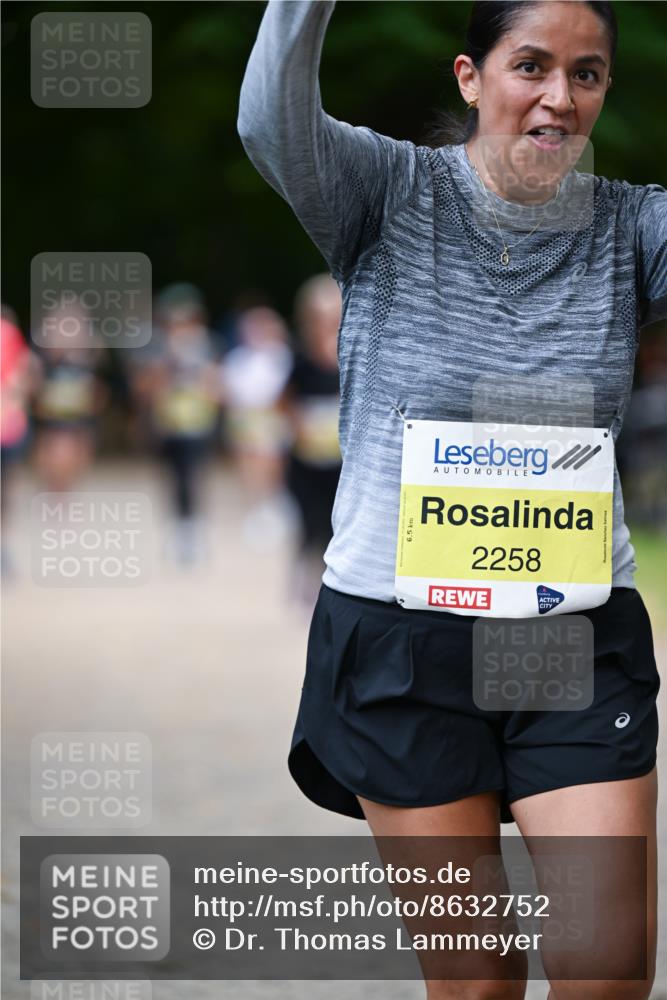 31.08.2025 - 21. Blankeneser Heldenlauf Dr. Thomas Lammeyer http://msf.ph/oto/8632752 31.08.2025 10:22:22 Laufen 2258 meine-sportfotos.de