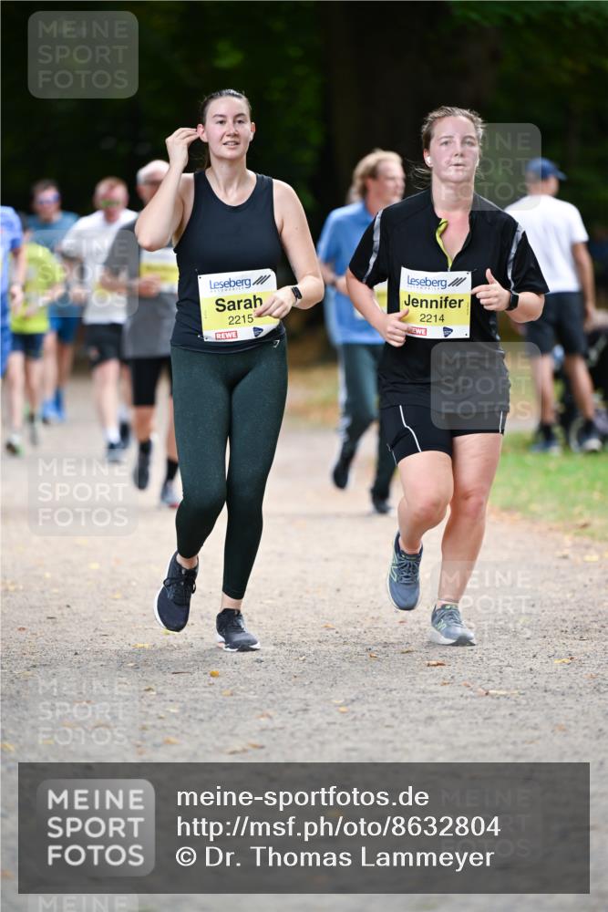 31.08.2025 - 21. Blankeneser Heldenlauf Dr. Thomas Lammeyer http://msf.ph/oto/8632804 31.08.2025 10:22:33 Laufen 2215, 2214 meine-sportfotos.de