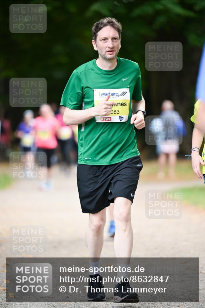 31.08.2025 - 21. Blankeneser Heldenlauf Dr. Thomas Lammeyer http://msf.ph/oto/8632847 31.08.2025 10:22:41 Laufen 083 meine-sportfotos.de