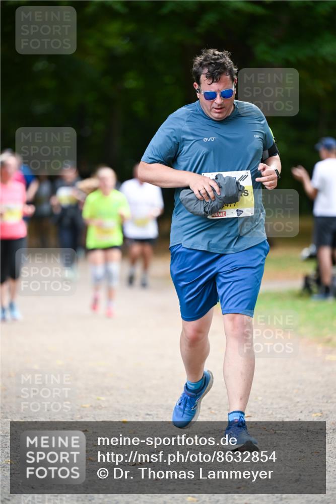 31.08.2025 - 21. Blankeneser Heldenlauf Dr. Thomas Lammeyer http://msf.ph/oto/8632854 31.08.2025 10:22:44 Laufen 477 meine-sportfotos.de