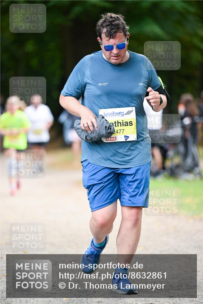 31.08.2025 - 21. Blankeneser Heldenlauf Dr. Thomas Lammeyer http://msf.ph/oto/8632861 31.08.2025 10:22:45 Laufen 477 meine-sportfotos.de