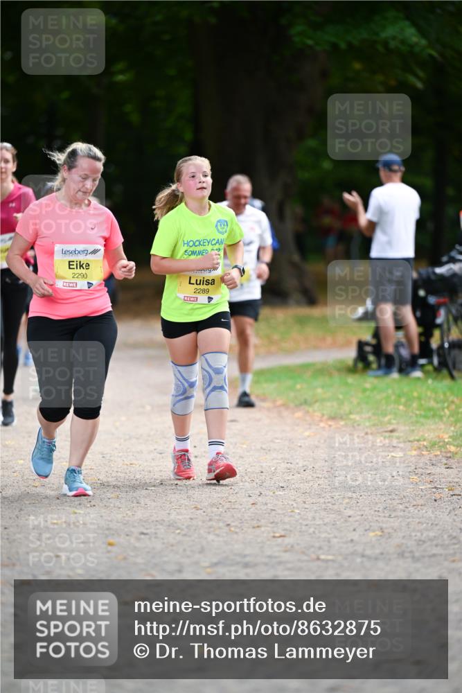 31.08.2025 - 21. Blankeneser Heldenlauf Dr. Thomas Lammeyer http://msf.ph/oto/8632875 31.08.2025 10:22:48 Laufen 2290, 2289 meine-sportfotos.de