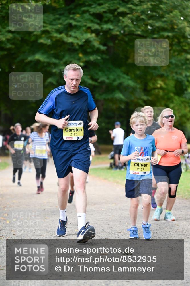 31.08.2025 - 21. Blankeneser Heldenlauf Dr. Thomas Lammeyer http://msf.ph/oto/8632935 31.08.2025 10:22:59 Laufen 2125, 2127 meine-sportfotos.de